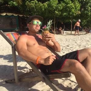 Meet your Posher, Damian